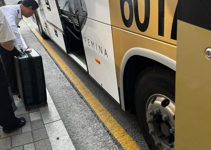 #hongdae 20min #gangnam 18min #sillim 3min #freeparking #airport Bus 5min ソウル特別市
